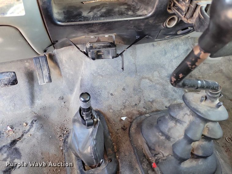 image for item NK9831 2007 Ford F750 forestry bucket truck