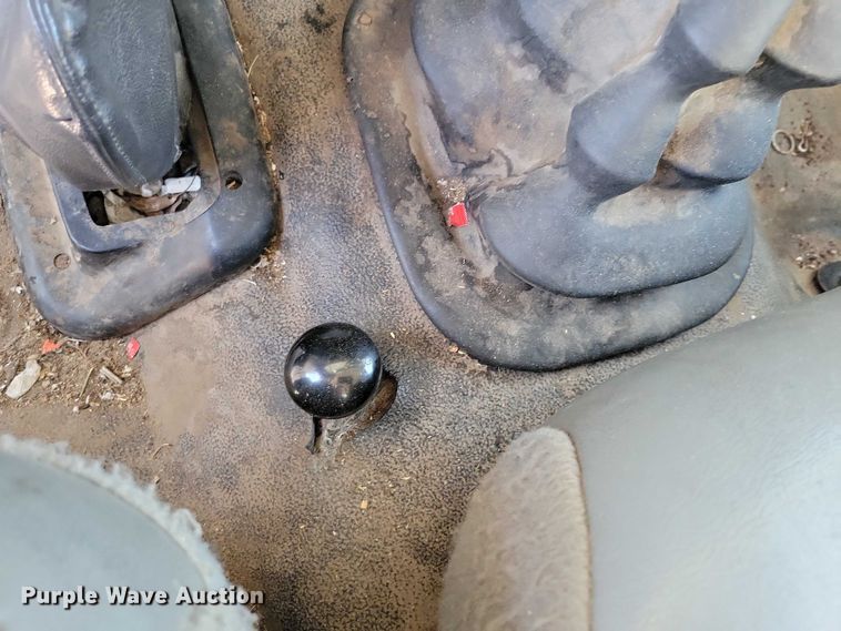 image for item NK9831 2007 Ford F750 forestry bucket truck