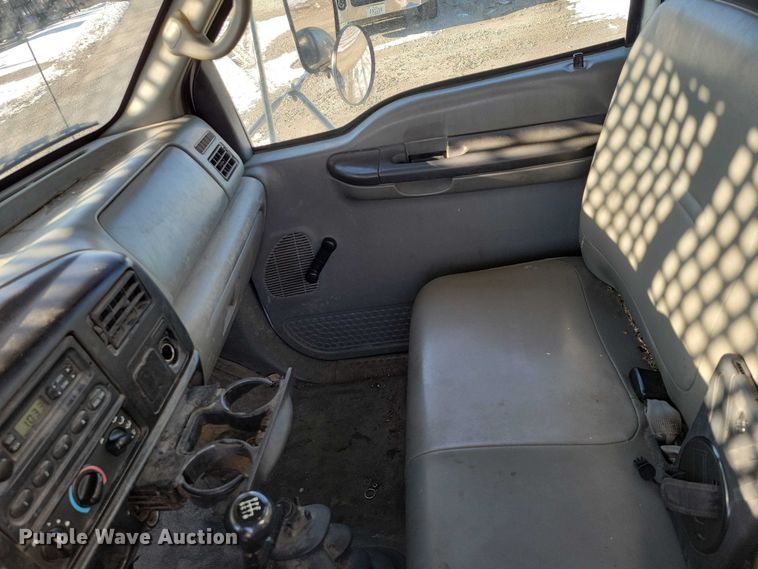 image for item NK9831 2007 Ford F750 forestry bucket truck