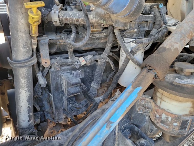 image for item NK9831 2007 Ford F750 forestry bucket truck