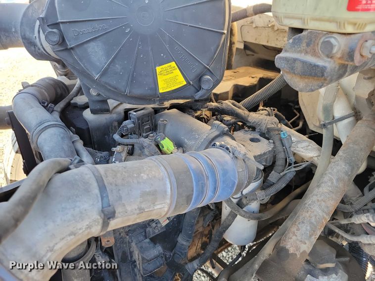 image for item NK9831 2007 Ford F750 forestry bucket truck