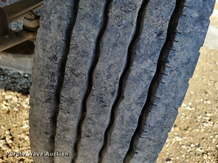 image for item NK9831 2007 Ford F750 forestry bucket truck