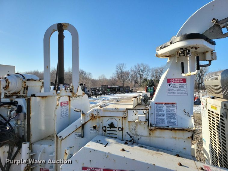 image for item NK9832 2020 Bandit wood chipper