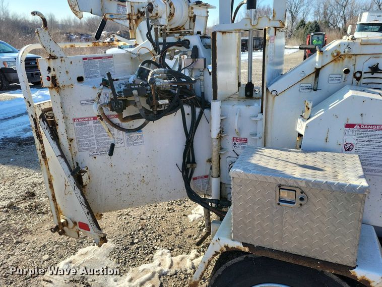 image for item NK9832 2020 Bandit wood chipper