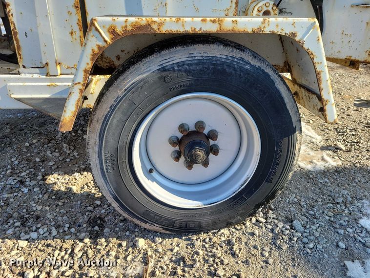 image for item NK9832 2020 Bandit wood chipper