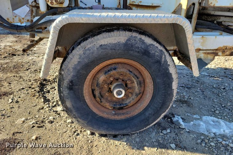 image for item NK9833 2018 Bandit wood chipper