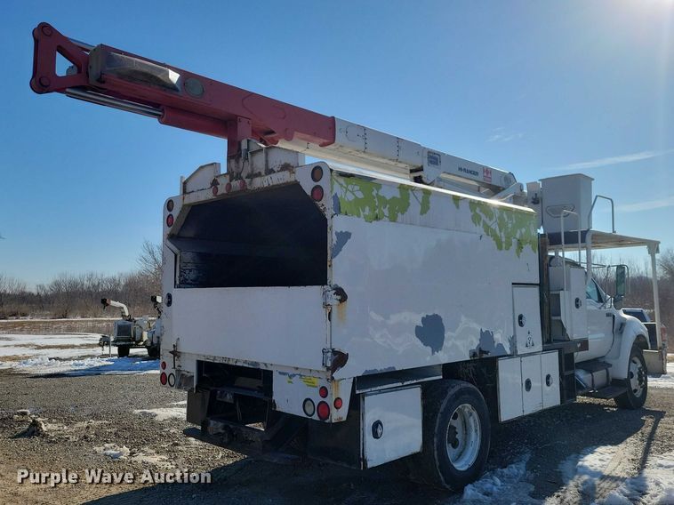 image for item NK9834 2007 Ford F750 forestry bucket truck