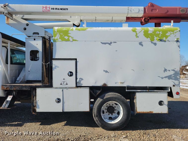 image for item NK9834 2007 Ford F750 forestry bucket truck
