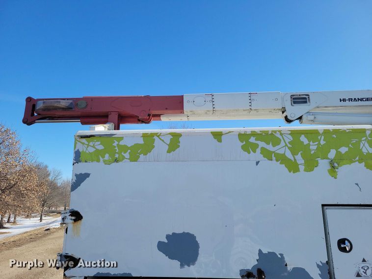 image for item NK9834 2007 Ford F750 forestry bucket truck