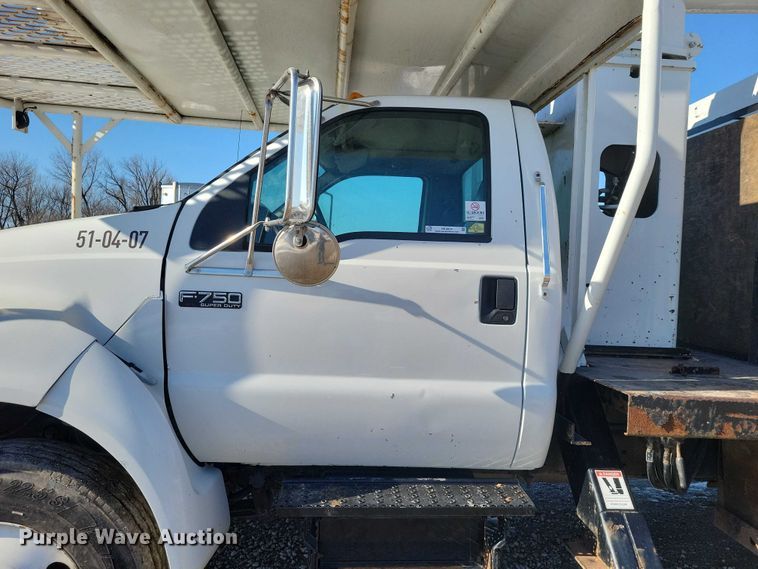 image for item NK9834 2007 Ford F750 forestry bucket truck
