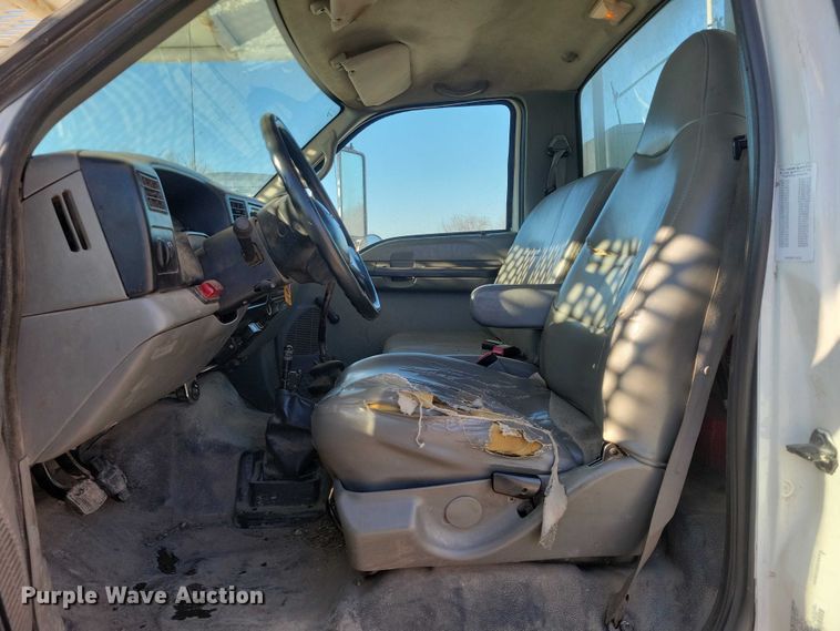 image for item NK9834 2007 Ford F750 forestry bucket truck