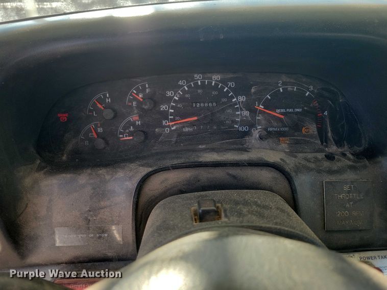 image for item NK9834 2007 Ford F750 forestry bucket truck