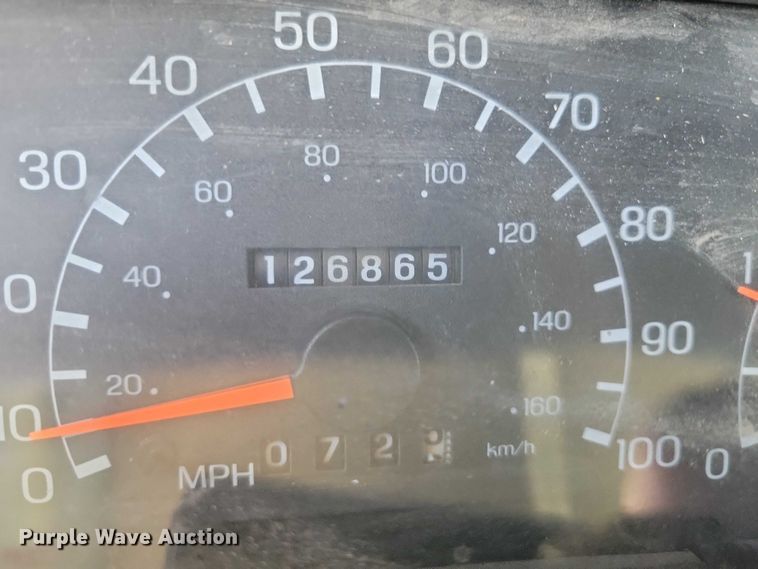 image for item NK9834 2007 Ford F750 forestry bucket truck