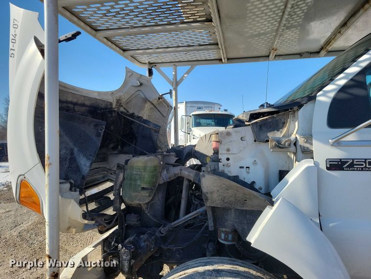 image for item NK9834 2007 Ford F750 forestry bucket truck