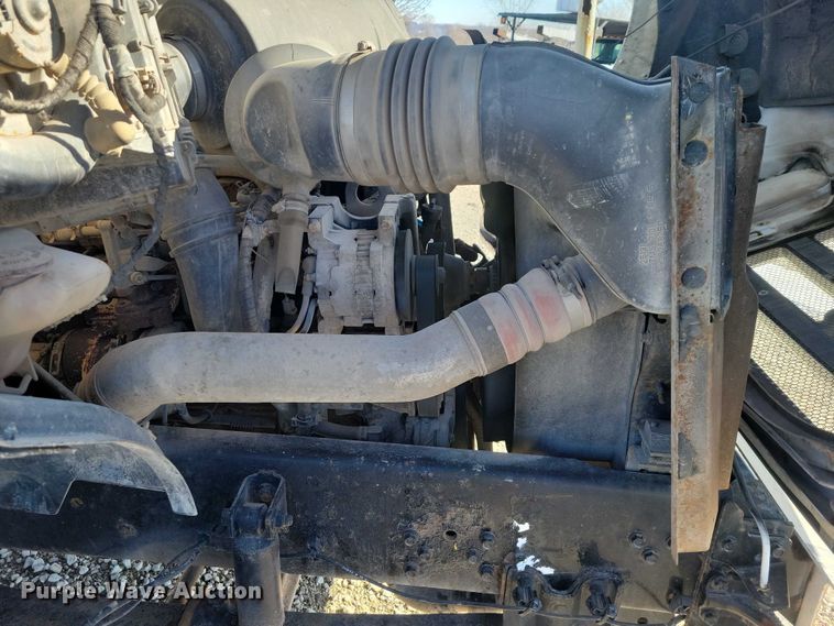 image for item NK9834 2007 Ford F750 forestry bucket truck