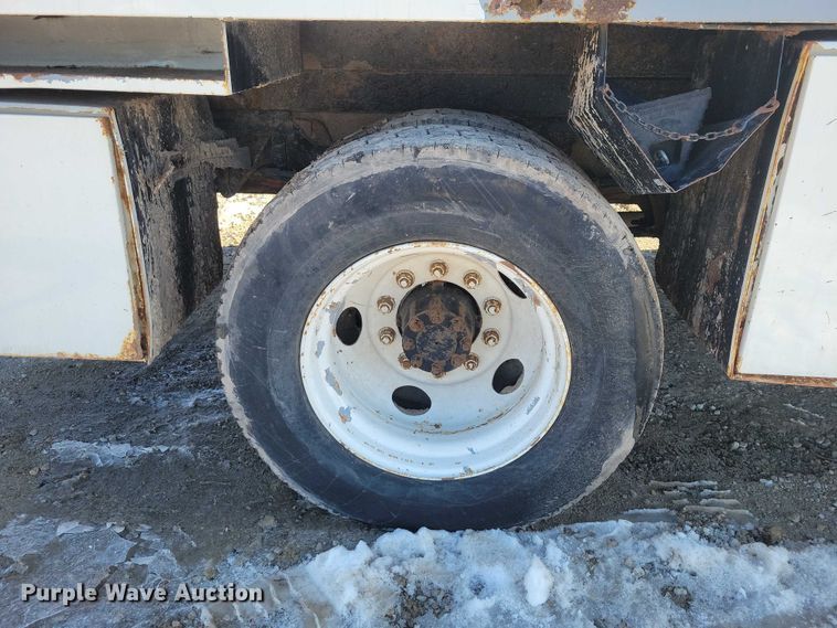 image for item NK9834 2007 Ford F750 forestry bucket truck