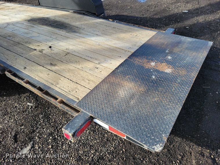 image for item NK9841 2017 PJ tilt deck utility trailer