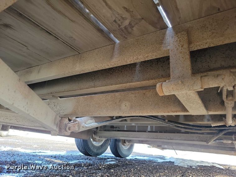 image for item NK9841 2017 PJ tilt deck utility trailer