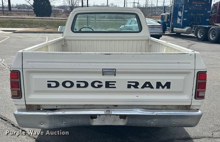 image for item OJ9948 1981 Dodge D150 pickup truck