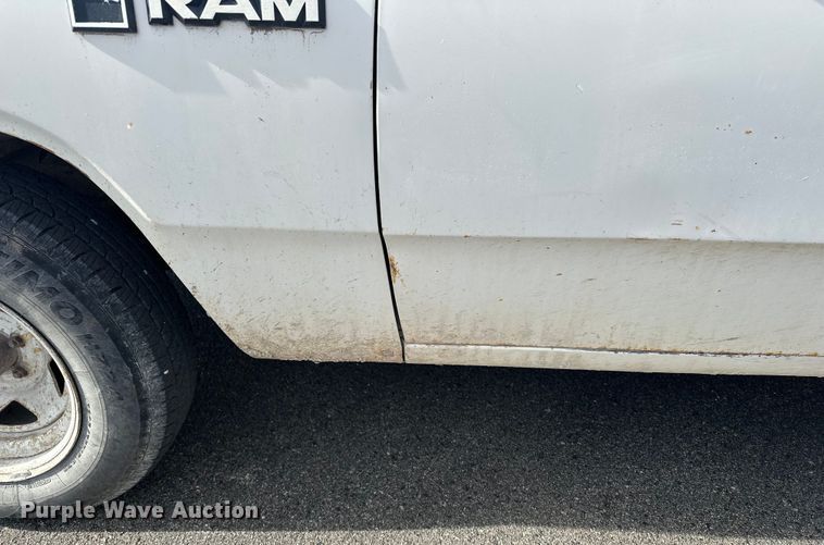 image for item OJ9948 1981 Dodge D150 pickup truck