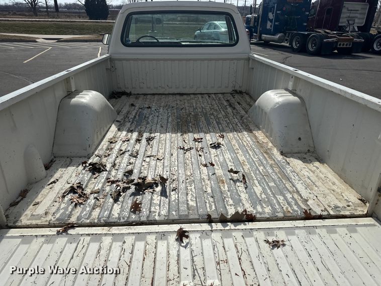 image for item OJ9948 1981 Dodge D150 pickup truck