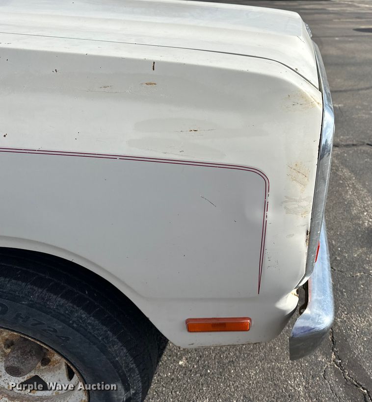 image for item OJ9948 1981 Dodge D150 pickup truck