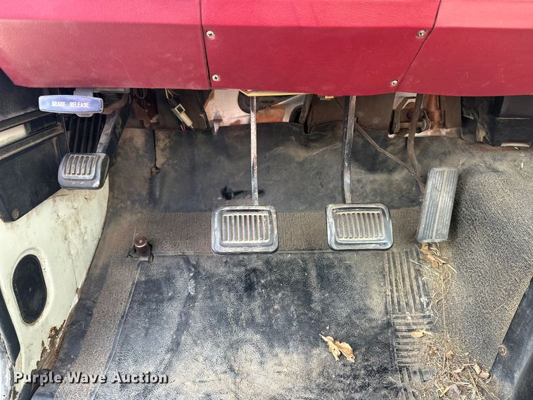 image for item OJ9948 1981 Dodge D150 pickup truck