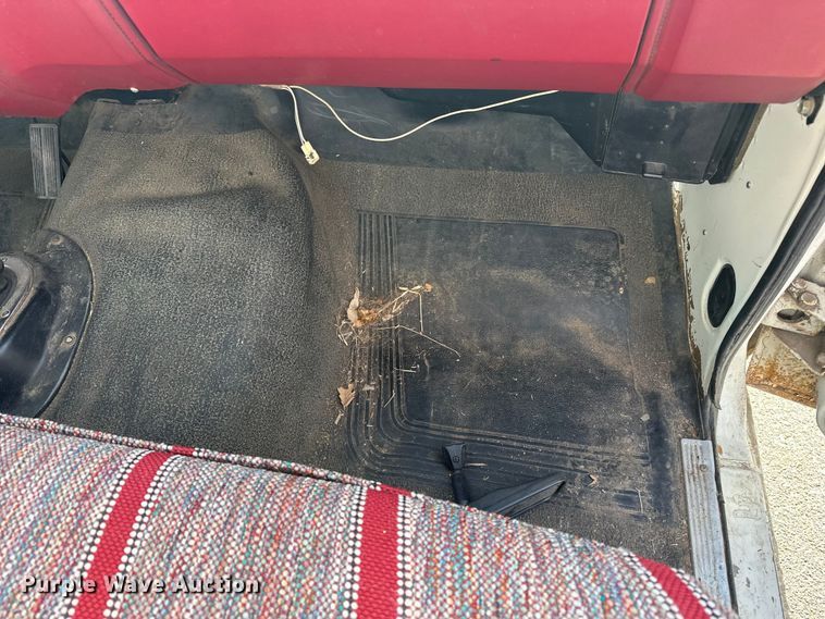 image for item OJ9948 1981 Dodge D150 pickup truck