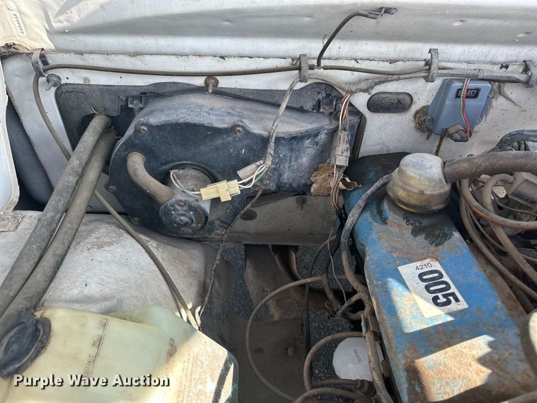 image for item OJ9948 1981 Dodge D150 pickup truck