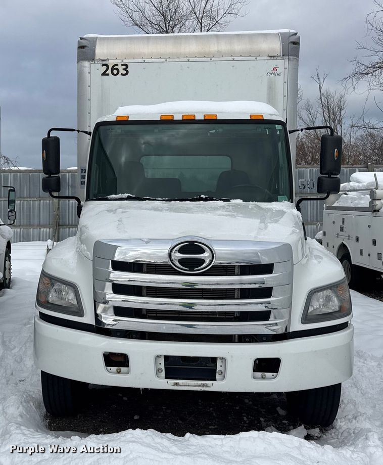 image for item YA1733 2020 Hino 268 box truck