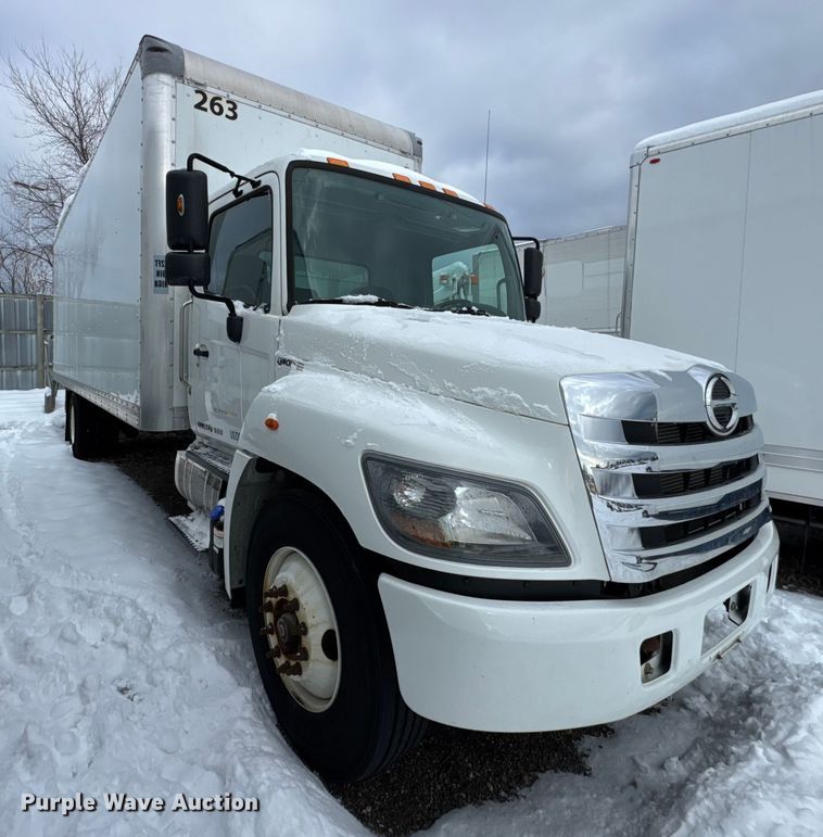 image for item YA1733 2020 Hino 268 box truck