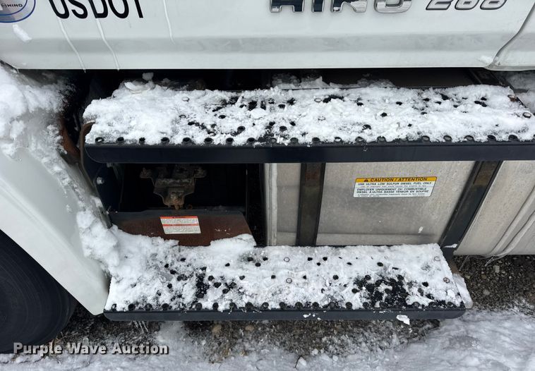 image for item YA1733 2020 Hino 268 box truck