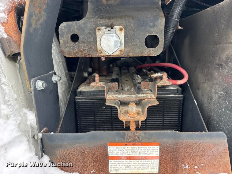 image for item YA1733 2020 Hino 268 box truck