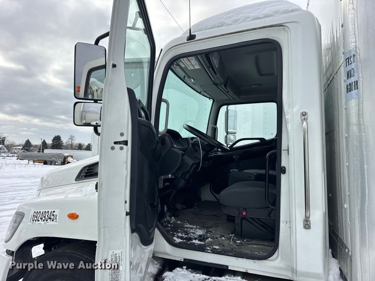 image for item YA1733 2020 Hino 268 box truck