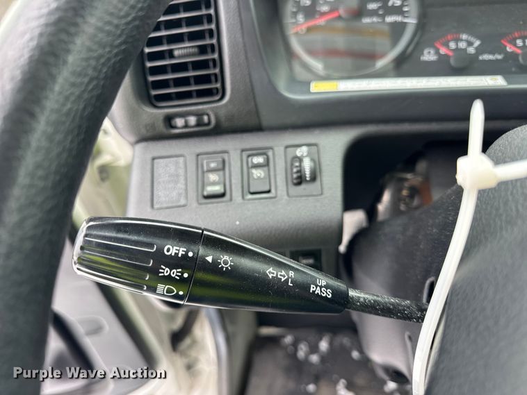 image for item YA1733 2020 Hino 268 box truck