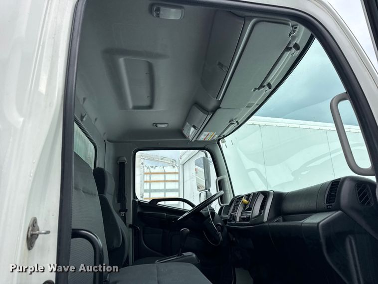 image for item YA1733 2020 Hino 268 box truck