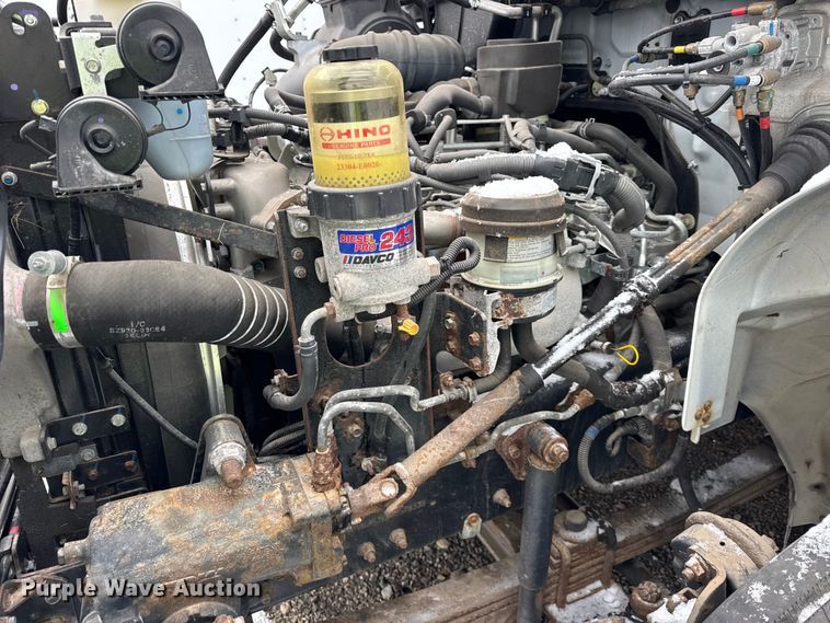 image for item YA1733 2020 Hino 268 box truck