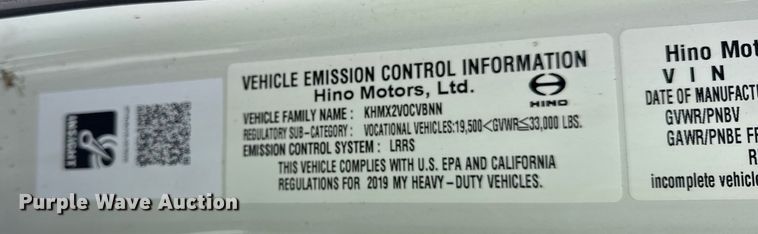 image for item YA1733 2020 Hino 268 box truck