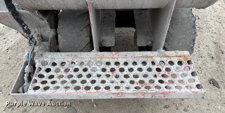 image for item YA2018 2007 Ditch Witch Zahn R300 concrete mixer / buggy