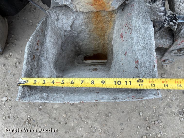 image for item YA2018 2007 Ditch Witch Zahn R300 concrete mixer / buggy