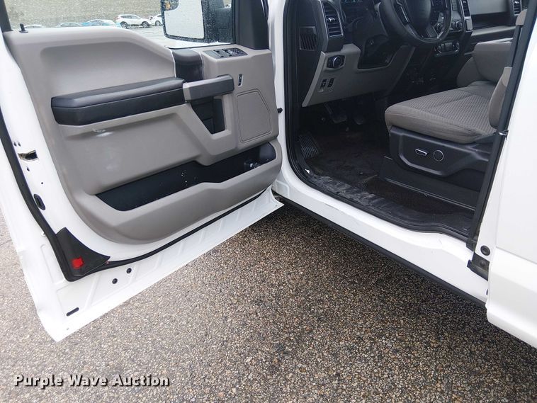 image for item YA2457 2018 Ford F150 Ext. Cab pickup truck