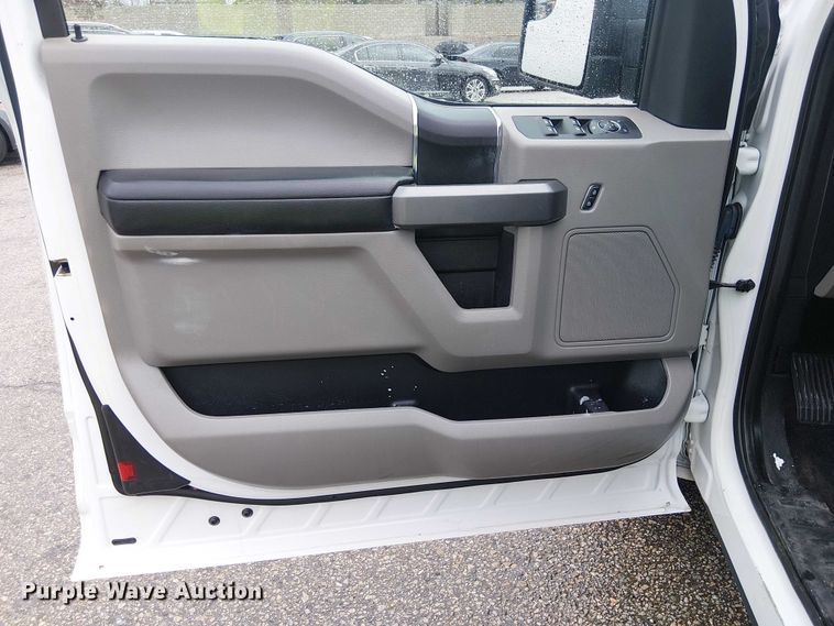 image for item YA2457 2018 Ford F150 Ext. Cab pickup truck