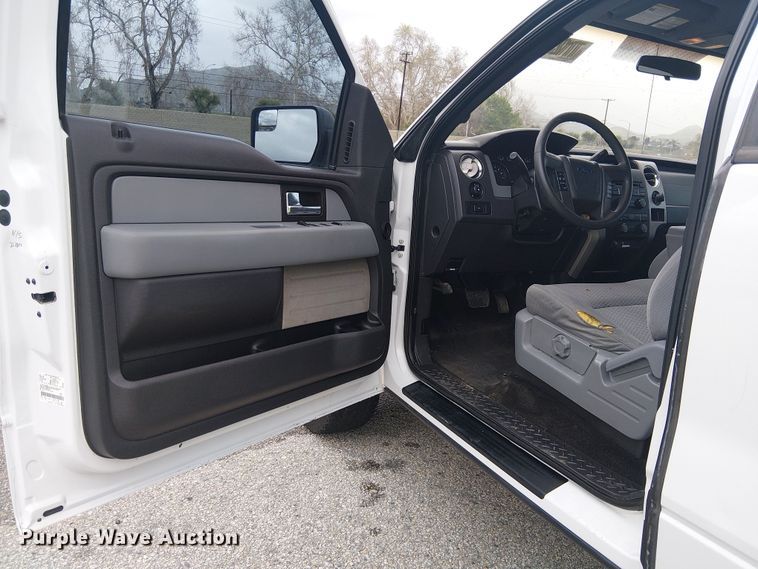 image for item YA2458 2013 Ford F150 Ext. Cab pickup truck