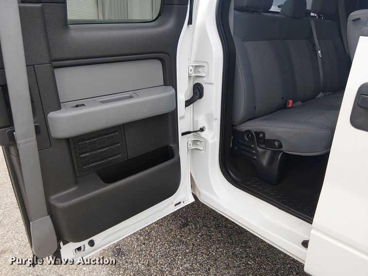 image for item YA2458 2013 Ford F150 Ext. Cab pickup truck