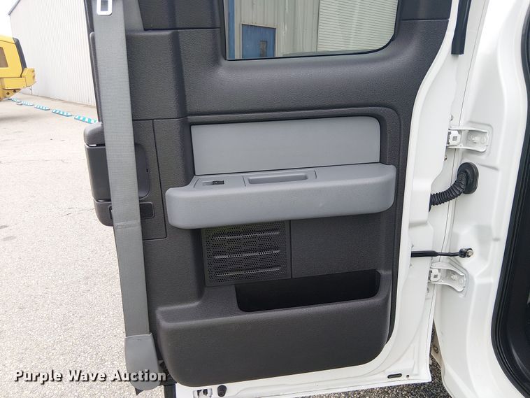 image for item YA2458 2013 Ford F150 Ext. Cab pickup truck