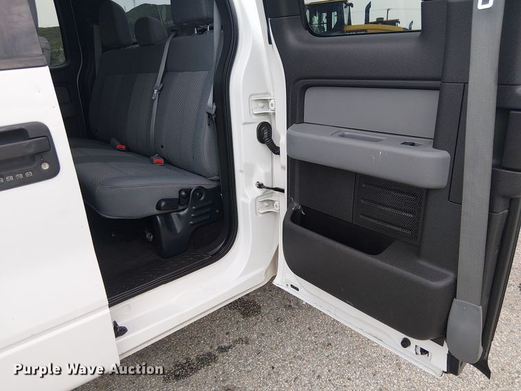 image for item YA2458 2013 Ford F150 Ext. Cab pickup truck