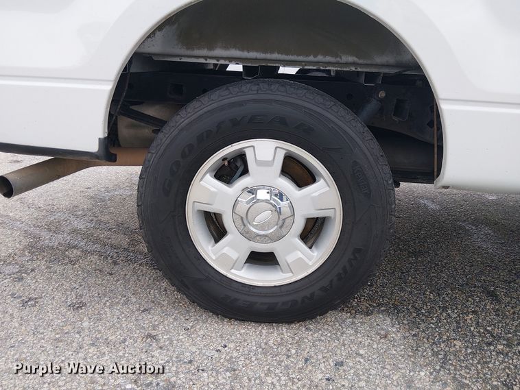 image for item YA2458 2013 Ford F150 Ext. Cab pickup truck