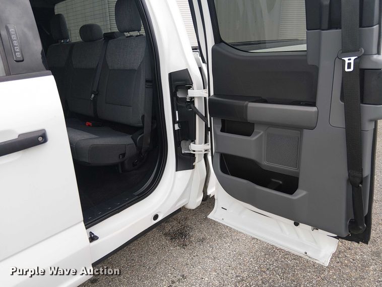 image for item YA2459 2022 Ford F150 Ext. Cab pickup truck