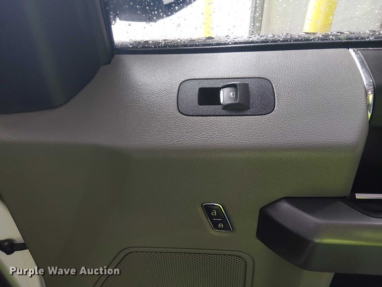 image for item YA2461 2019 Ford F150 Ext. Cab pickup truck