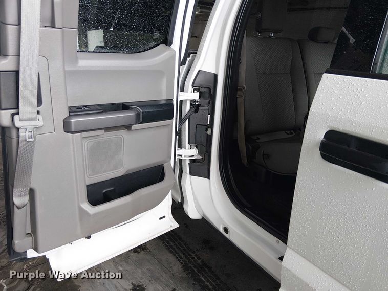 image for item YA2461 2019 Ford F150 Ext. Cab pickup truck
